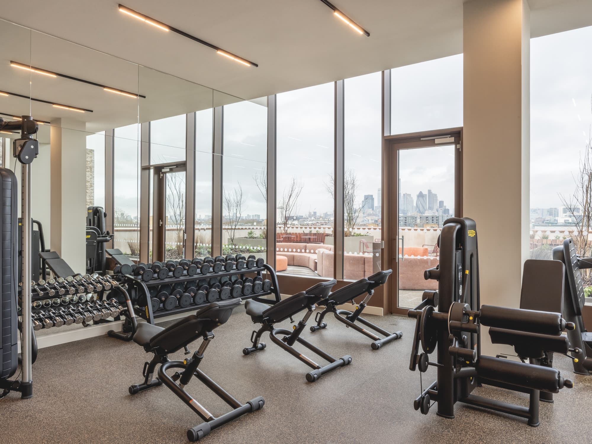 Low Res Billy Bolton Greystar Pearl Yard 064 Hdr